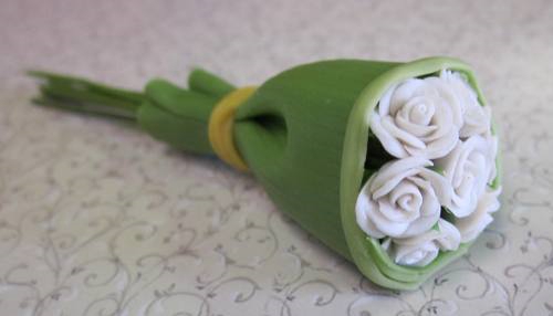 White Rose Bouquet FP-WCB