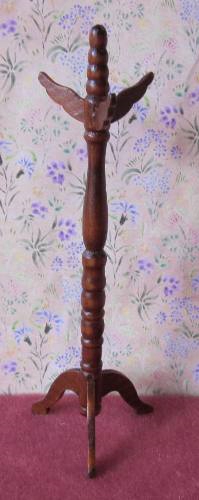 Wood Hat Stand, Brown LRA