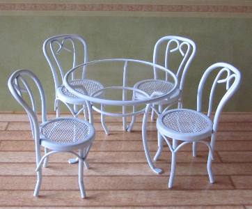 Patio Table, 4 Chairs White GO-F