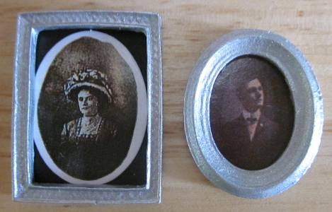 Silver Framed Standing Pictures x 2 PF
