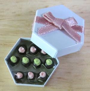 Hexagonal Box of Chocolates FD-ST