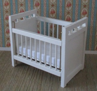 Modern White Cot N