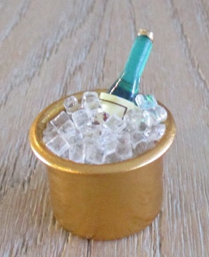 Champagne in Ice Bucket FD-AD