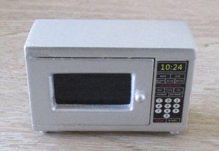 Silver Microwave  K-OS