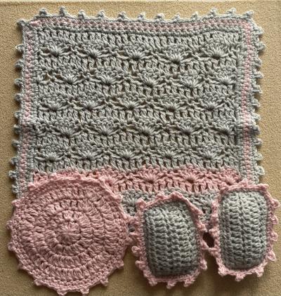 Crochet Shell Bed Set